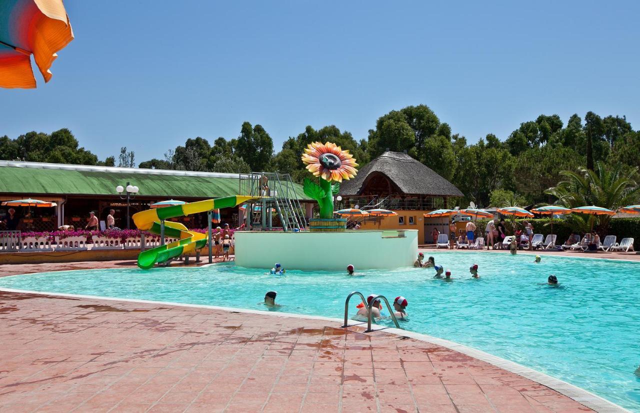 Happy Camp Mobile Homes In Camping Village Free Time Marina Di Bibbona Extérieur photo